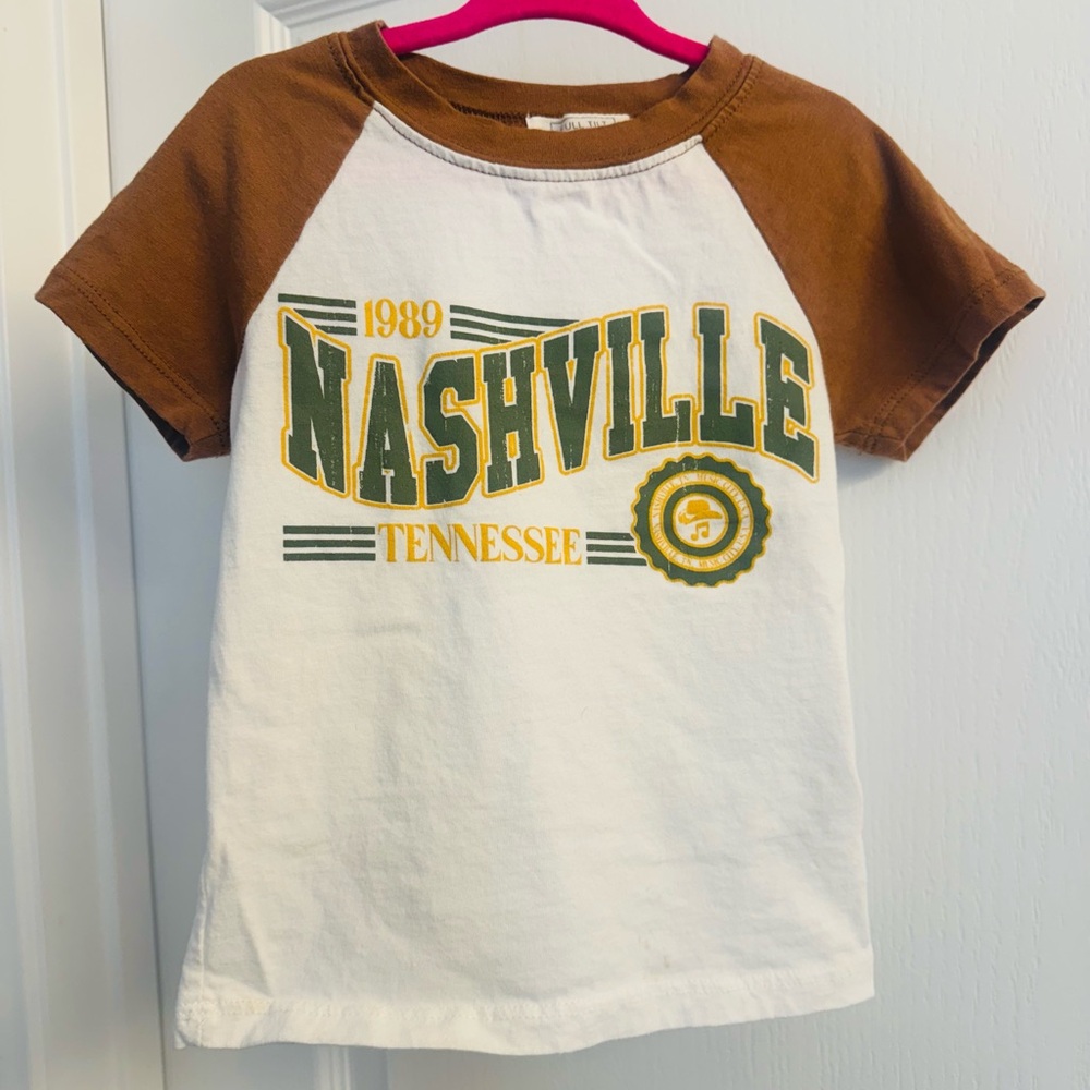 Tilly’s Girls - Nashville Tennessee Raglan Kids Tee - Brown & White - girls xs